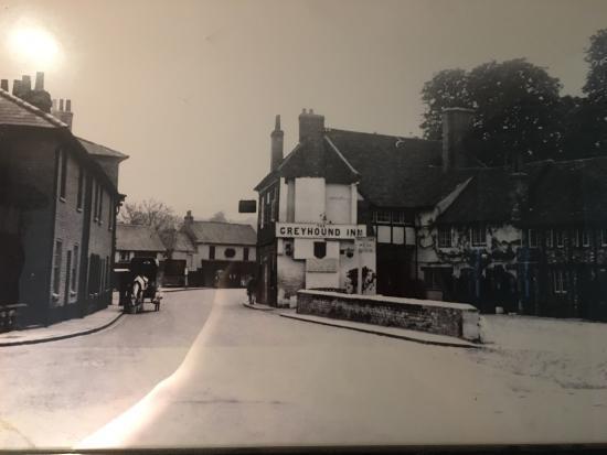 The Greyhound Inn Chalfont St Peter Экстерьер фото