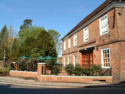The Greyhound Inn Chalfont St Peter Экстерьер фото